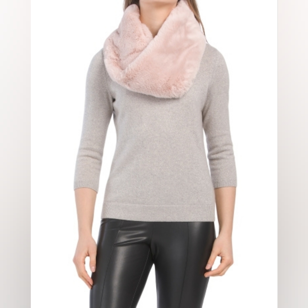 ASPEN Faux Fur Loop Scarf, Snood, Pink, Blush, NWT